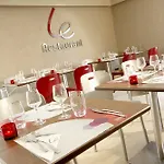 Kyriad Rouen Sud - Oissel Hotel