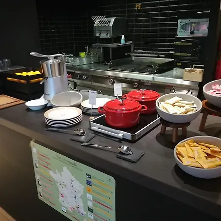 Kyriad Rouen Sud - Oissel Otel