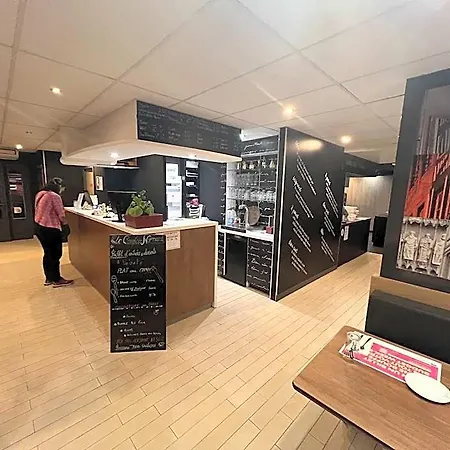 ホテル Kyriad Rouen Sud - Oissel 3*