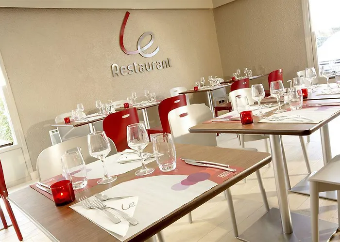 Kyriad Rouen Sud - Oissel Hotel