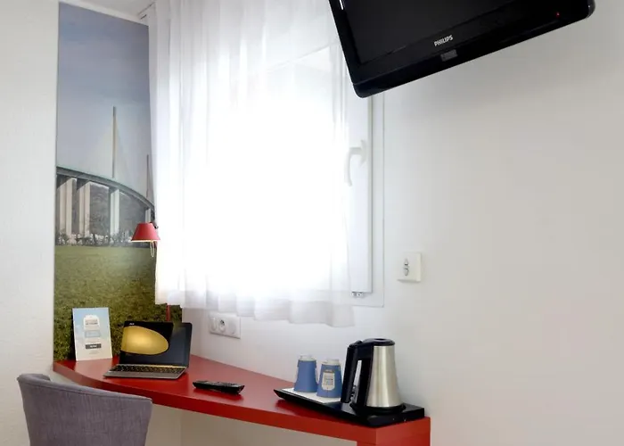 Hotel Kyriad Rouen Sud - Oissel 3*