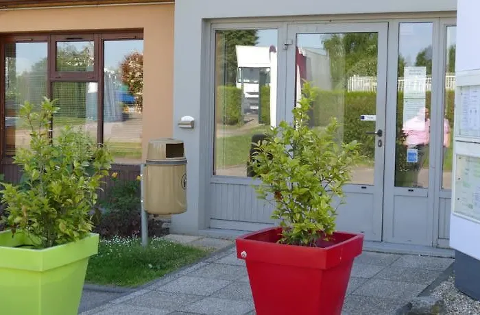 Kyriad Rouen Sud - Oissel Hotel 3*